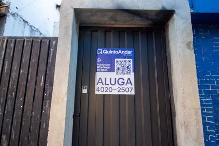 Casa para alugar com 107m², 2 quartos e 1 vaga Casa para alugar com 107m², 2 quartos e 1 vagaFachada