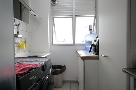 Apartamento à venda com 59m², 3 quartos e 1 vagaÁrea de Serviço