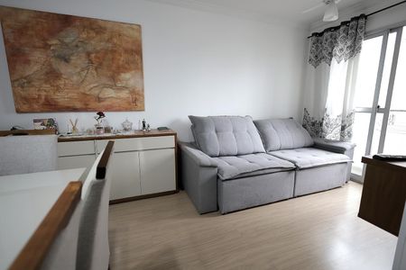 Sala de apartamento à venda com 3 quartos, 59m² em Vila Valparaíso, Santo André