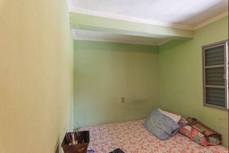 Casa à venda com 150m², 2 quartos e 2 vagasQuarto