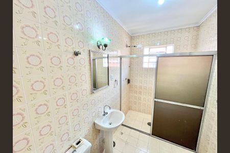 Casa para alugar com 174m², 3 quartos e 2 vagasBanheiro