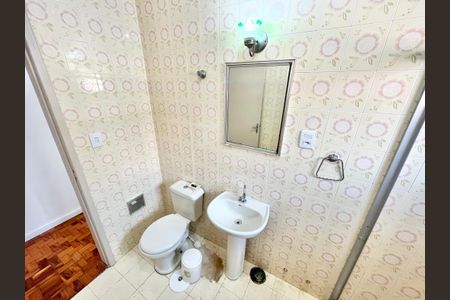 Casa para alugar com 174m², 3 quartos e 2 vagasBanheiro