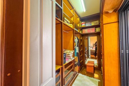 Apartamento à venda com 148m², 3 quartos e 3 vagasCloset da Suíte