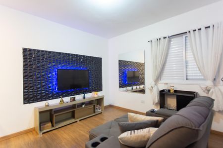 Sala de apartamento à venda com 1 quarto, 65m² em Vila Carmosina, São Paulo