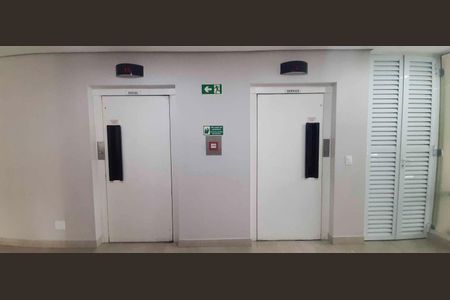 Apartamento para alugar com 74m², 2 quartos e 1 vagaElevadores