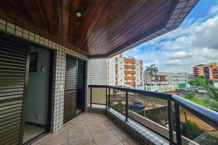 Apartamento para alugar com 96m², 3 quartos e 1 vagavaranda
