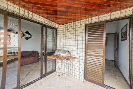 Apartamento para alugar com 96m², 3 quartos e 1 vagavaranda