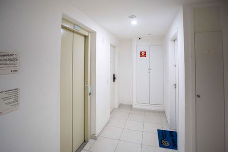 Apartamento para alugar com 44m², 2 quartos e 1 vagaHall de entrada