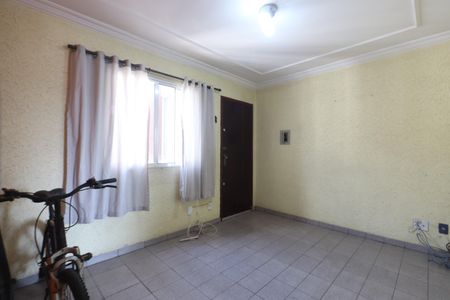 Apartamento para alugar com 45m², 2 quartos e 1 vagaSala