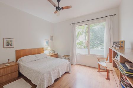 Apartamento à venda com 205m², 3 quartos e 2 vagasSuíte