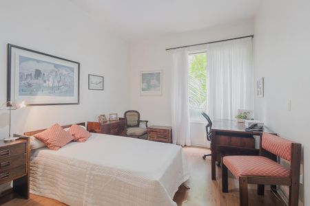 Apartamento à venda com 205m², 3 quartos e 2 vagasQuarto 1