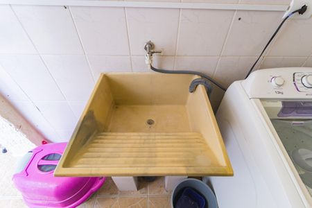 Casa para alugar com 80m², 2 quartos e sem vagaDetalhe - Área de Serviço