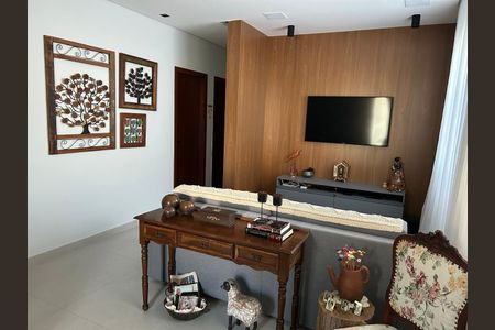 Sala de casa à venda com 3 quartos, 140m² em Ipanema, Lagoa Santa