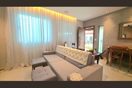 Casa de condomínio à venda com 140m², 3 quartos e 2 vagasSala/Cozinha