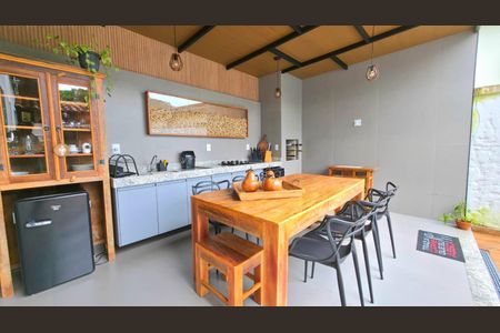 Casa de condomínio à venda com 140m², 3 quartos e 2 vagasÁrea comum