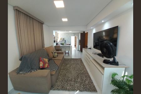 Sala de apartamento para alugar com 1 quarto, 62m² em Centro, São Vicente