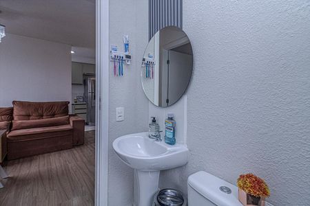 Apartamento para alugar com 42m², 2 quartos e sem vaga Apartamento para alugar com 42m², 2 quartos e sem vagabanheiro social_3