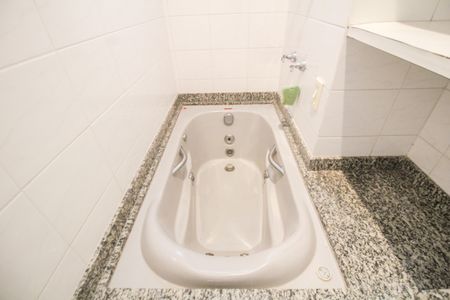 Apartamento para alugar com 55m², 2 quartos e 1 vagaBanheiro 1