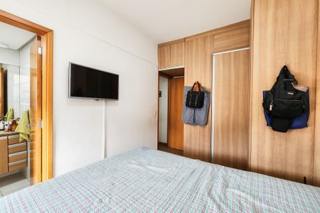 Apartamento à venda com 81m², 2 quartos e 1 vagaSuíte 