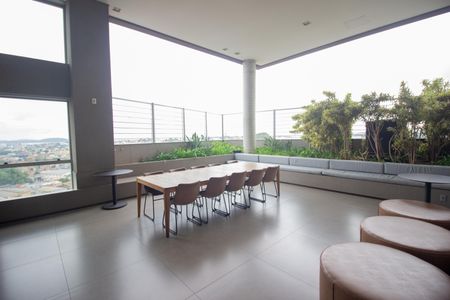 Apartamento para alugar com 31m², 1 quarto e 1 vagaÁrea comum - Salão de festas