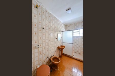 Casa para alugar com 80m², 2 quartos e 2 vagas Casa para alugar com 80m², 2 quartos e 2 vagasBanheiro