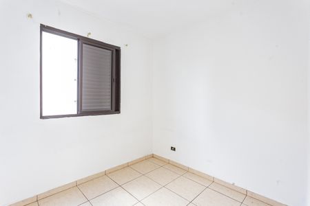 Quarto 2 de apartamento para alugar com 2 quartos, 42m² em Parque Bristol, São Paulo