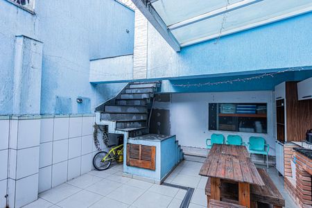 Casa para alugar com 160m², 3 quartos e sem vaga Casa para alugar com 160m², 3 quartos e sem vagaQuintal e churrasqueira