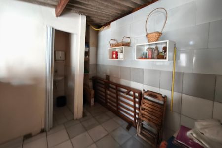 Casa à venda com 213m², 3 quartos e 2 vagasBanheiro de serviço