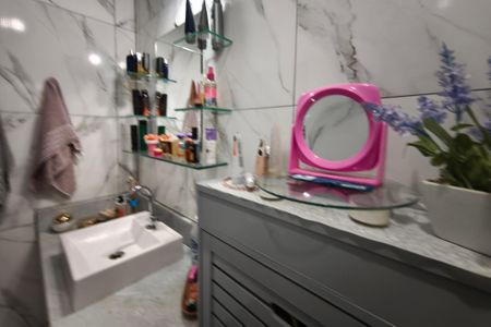 Casa à venda com 213m², 3 quartos e 2 vagasBanheiro Suíte