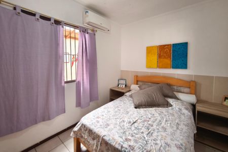 Casa à venda com 213m², 3 quartos e 2 vagasQuarto 2