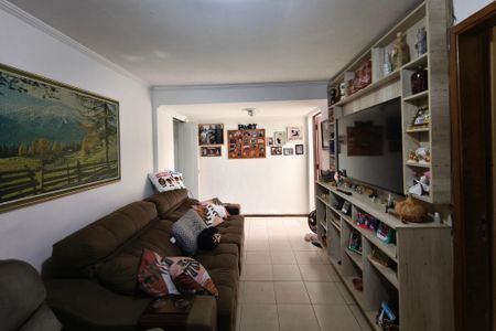 Casa à venda com 213m², 3 quartos e 2 vagasSala de TV