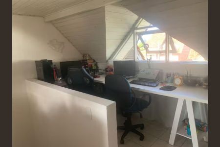 Casa de condomínio para alugar com 69m², 3 quartos e 2 vagasEscritório