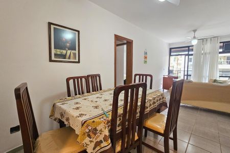 Sala de apartamento para alugar com 2 quartos, 84m² em Jardim Belmar, Guarujá