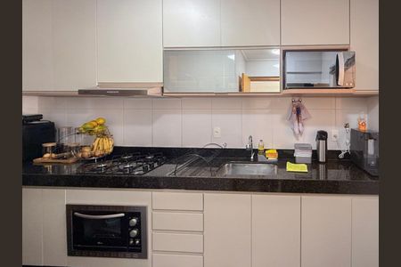 Casa à venda com 94m², 3 quartos e 2 vagasCozinha