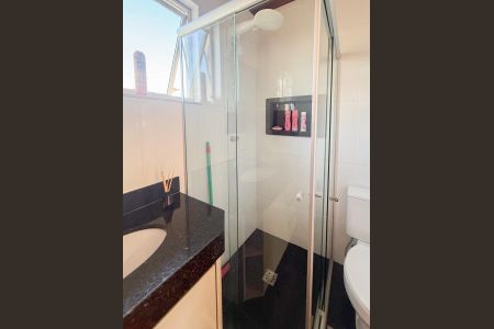 Casa à venda com 94m², 3 quartos e 2 vagasBanheiro Social