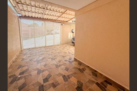 Casa à venda com 94m², 3 quartos e 2 vagasGaragem