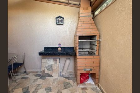 Casa à venda com 94m², 3 quartos e 2 vagasEspaço Gourmet