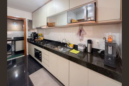 Casa à venda com 94m², 3 quartos e 2 vagasCozinha