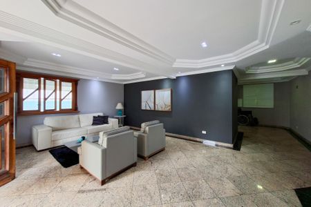 Apartamento para alugar com 91m², 2 quartos e 1 vagaHall social 