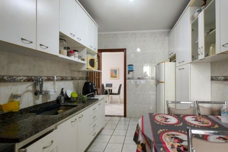 Apartamento para alugar com 91m², 2 quartos e 1 vagaCozinha 