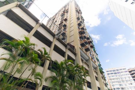 Apartamento à venda com 100m², 3 quartos e 1 vagaFachada