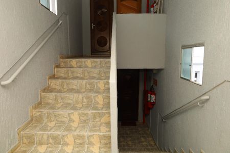 Apartamento para alugar com 46m², 2 quartos e 1 vagaÁrea comum - Saguão do andar