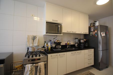 Apartamento à venda com 110m², 3 quartos e 2 vagasCozinha