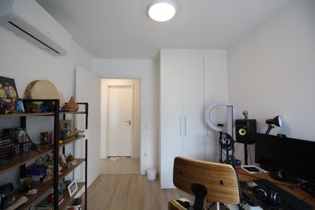 Apartamento à venda com 110m², 3 quartos e 2 vagasQuarto 2