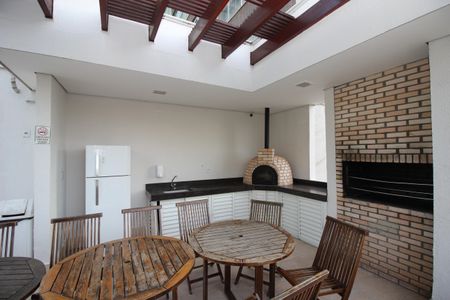 Apartamento para alugar com 60m², 2 quartos e 2 vagasÁrea comum - Churrasqueira