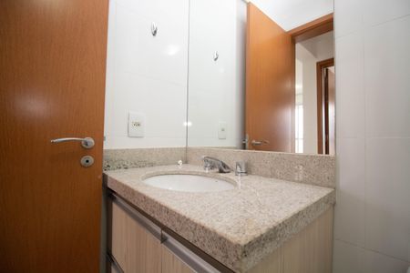 Apartamento para alugar com 60m², 2 quartos e 2 vagasBanheiro Social