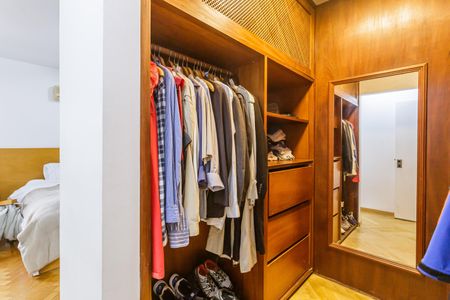 Apartamento à venda com 172m², 4 quartos e 3 vagasSuíte 2