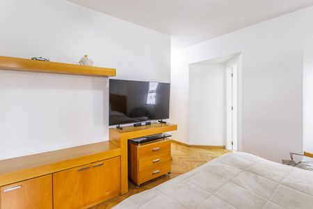 Apartamento à venda com 172m², 4 quartos e 3 vagasSuíte 2