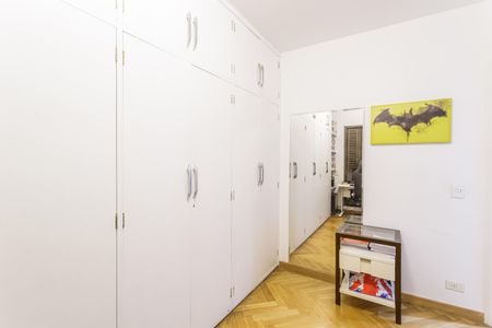 Apartamento à venda com 172m², 4 quartos e 3 vagasQuarto 2