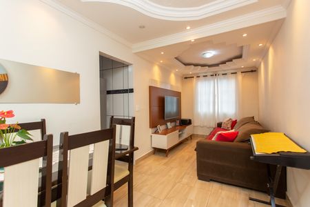 Sala de apartamento à venda com 2 quartos, 56m² em Itaquera, São Paulo
